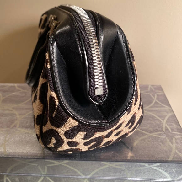 Louis Vuitton Limited Edition Leopard Baby Bag - Picture 11 of 13